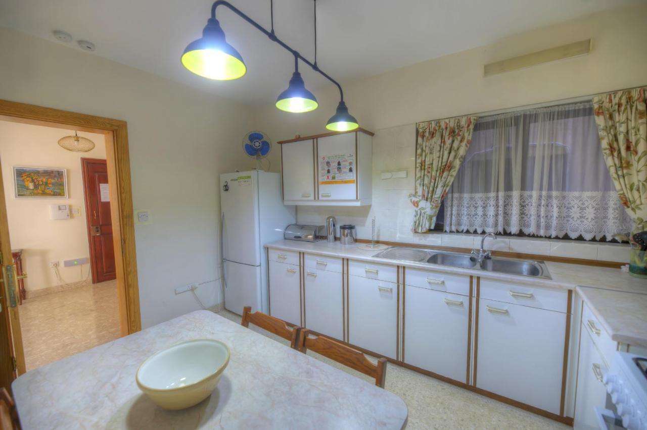 Large And Bright Apartment In The City Centre Goslm-2 Sliema Kültér fotó